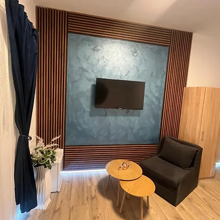Boxroom3 3*